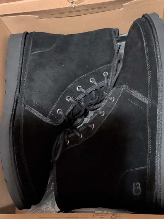 UGG Neumel High \'Black\'

 Men\'s Suede Chukka Lace-Up Boots Size 15 NIB